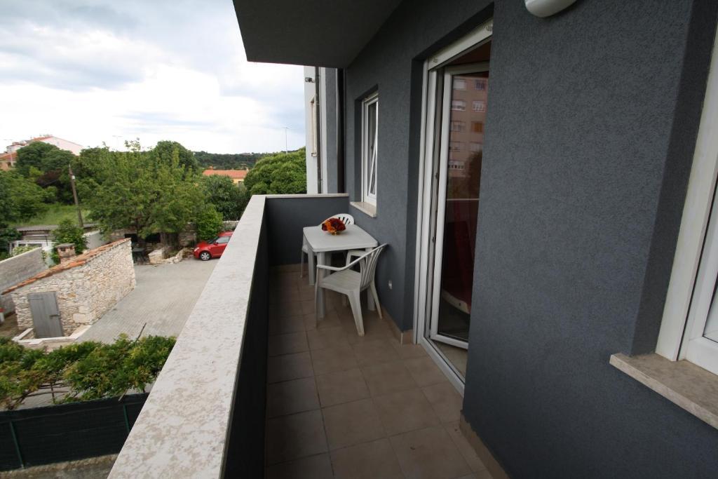 Apartments Tena With Private Parking Pula Pokój zdjęcie