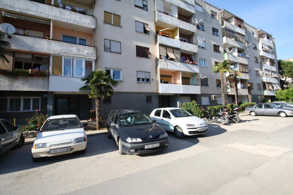 Apartments Tena With Private Parking Pula Pokój zdjęcie