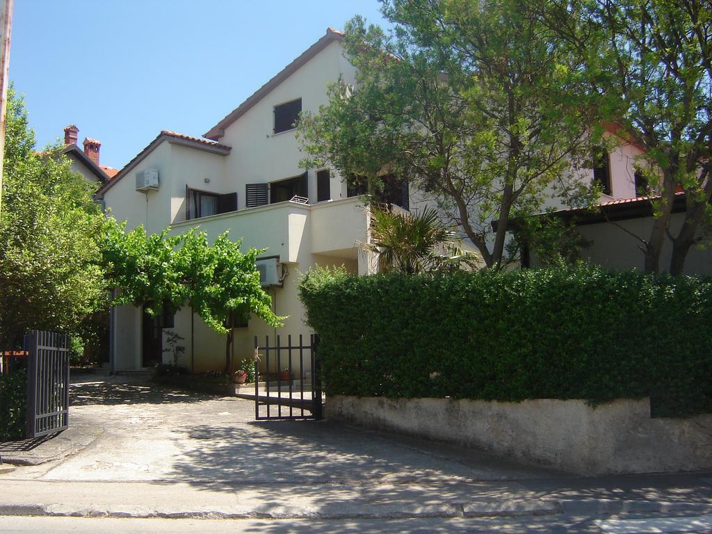Apartments Tena With Private Parking Pula Zewnętrze zdjęcie